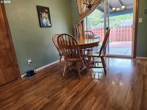 130 NE 12th Avenue Canby OR 97013