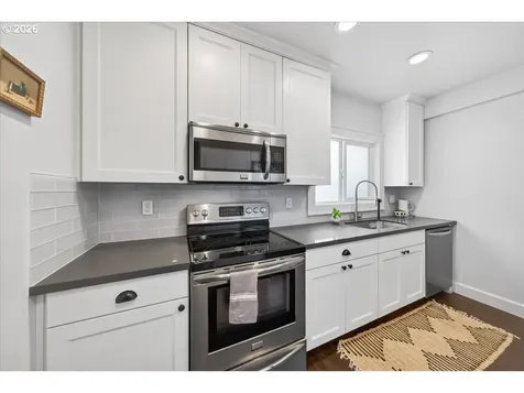 3327 SE 50th Avenue Portland OR 97206
