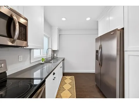 3327 SE 50th Avenue Portland OR 97206