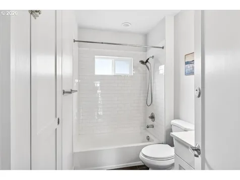 3327 SE 50th Avenue Portland OR 97206