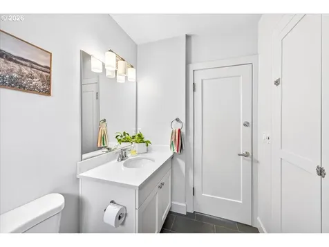 3327 SE 50th Avenue Portland OR 97206