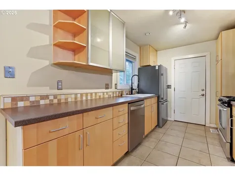 17975 Belmore Avenue Lake Oswego OR 97035