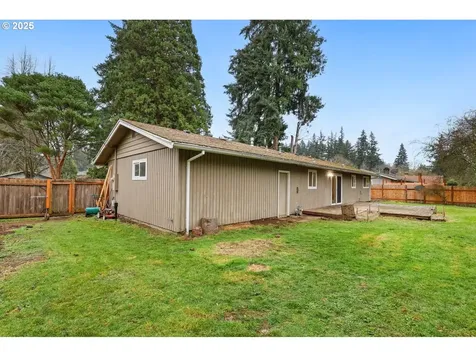 17975 Belmore Avenue Lake Oswego OR 97035
