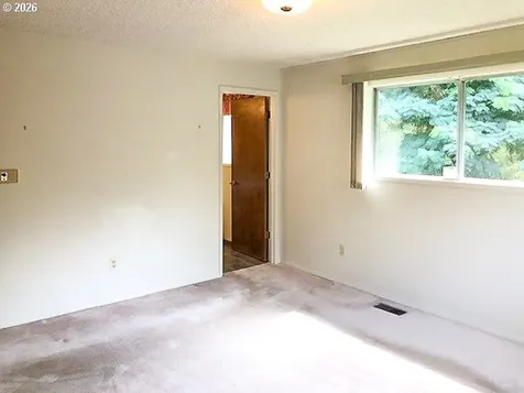 1649 NW Martin Avenue Roseburg OR 97471
