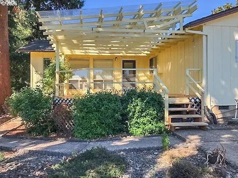 1649 NW Martin Avenue Roseburg OR 97471
