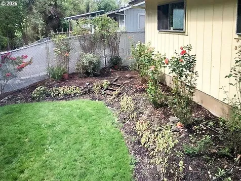 1649 NW Martin Avenue Roseburg OR 97471