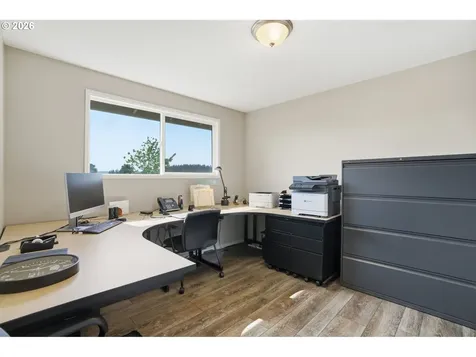 23901 NE Airport Road Aurora OR 97002