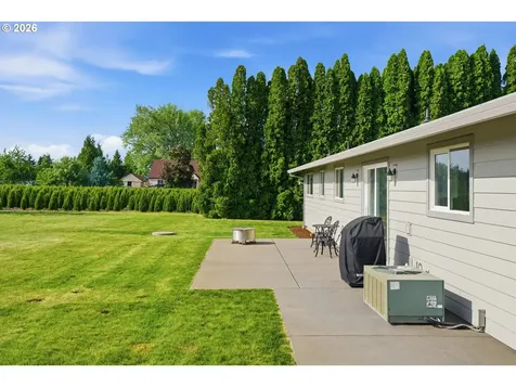 23901 NE Airport Road Aurora OR 97002