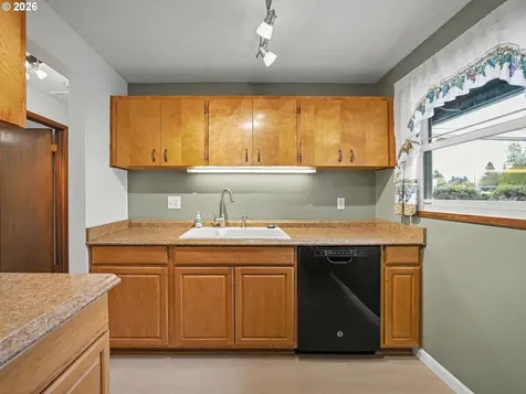 1780 SE 2nd Place Gresham OR 97080