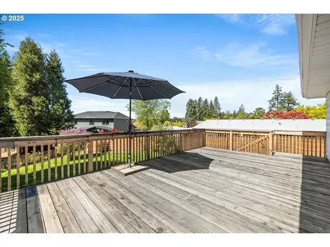 5903 SW Old Scholls Ferry Road Portland OR 97225