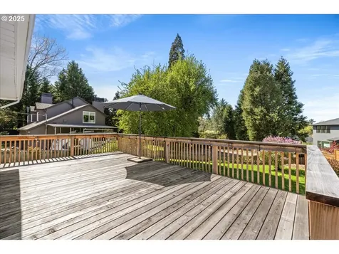 5903 SW Old Scholls Ferry Road Portland OR 97225