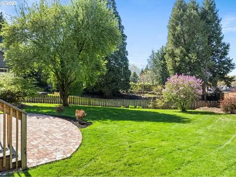 5903 SW Old Scholls Ferry Road Portland OR 97225