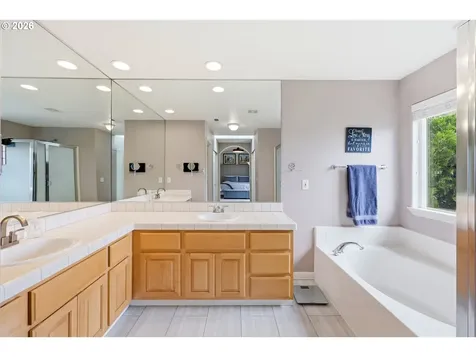 2046 NW Fargo Court Camas WA 98607