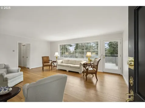 7116 SW Canyon Lane Portland OR 97225