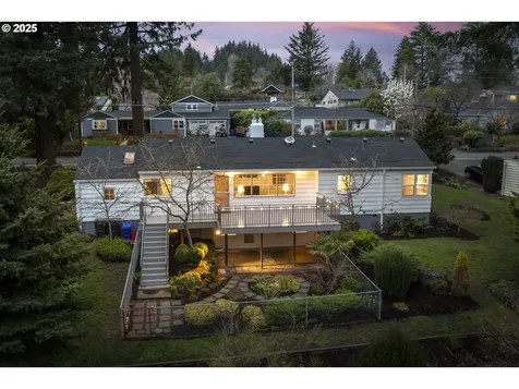 7116 SW Canyon Lane Portland OR 97225