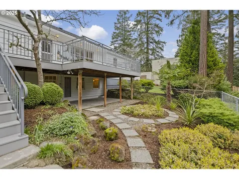 7116 SW Canyon Lane Portland OR 97225