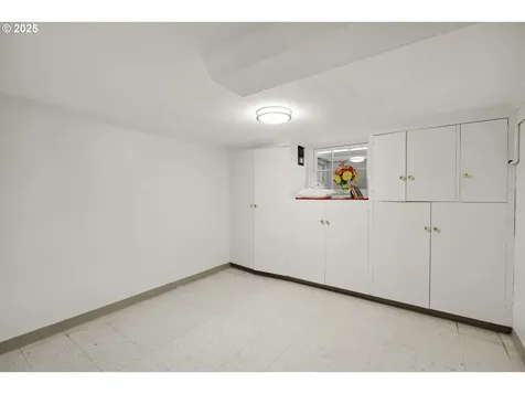 7116 SW Canyon Lane Portland OR 97225