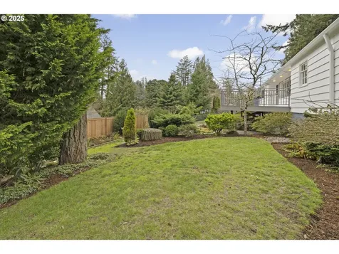 7116 SW Canyon Lane Portland OR 97225