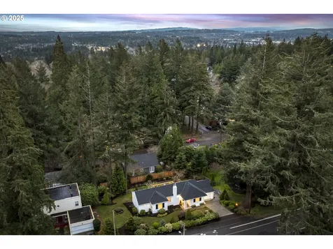 7116 SW Canyon Lane Portland OR 97225