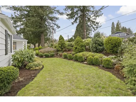 7116 SW Canyon Lane Portland OR 97225
