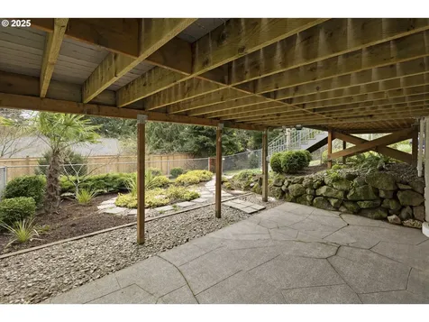 7116 SW Canyon Lane Portland OR 97225