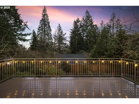 7116 SW Canyon Lane Portland OR 97225