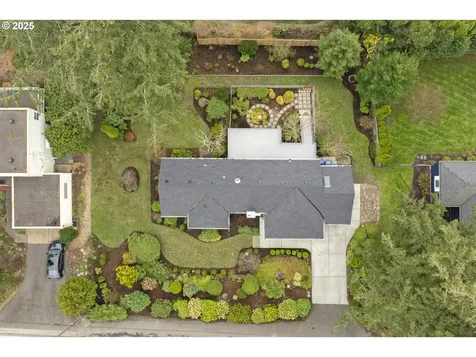 7116 SW Canyon Lane Portland OR 97225