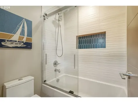 517 NE Province Drive Camas WA 98607