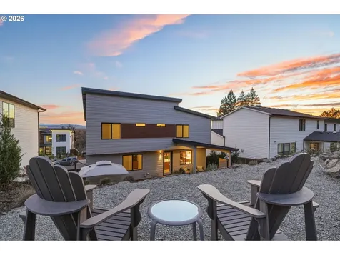 517 NE Province Drive Camas WA 98607