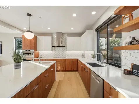 517 NE Province Drive Camas WA 98607