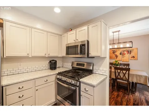 140 W Johanna Court Newberg OR 97132