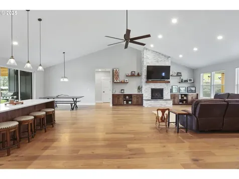 2545 E 18th Street The Dalles OR 97058
