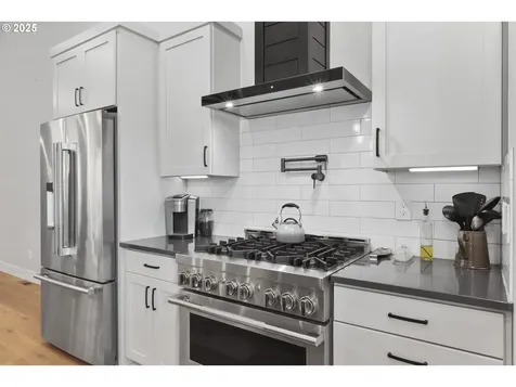 2545 E 18th Street The Dalles OR 97058