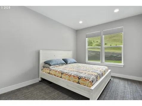 2545 E 18th Street The Dalles OR 97058
