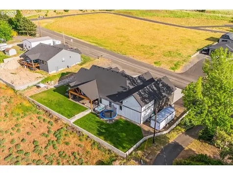 2545 E 18th Street The Dalles OR 97058