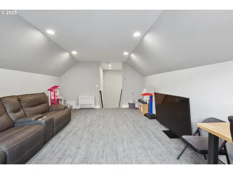 2545 E 18th Street The Dalles OR 97058