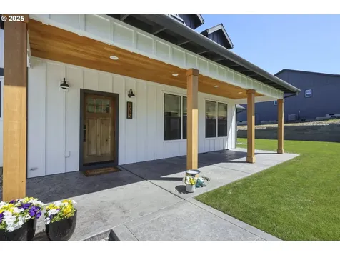 2545 E 18th Street The Dalles OR 97058
