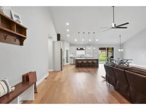 2545 E 18th Street The Dalles OR 97058