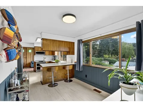 4308 SW Chesapeak Avenue Portland OR 97239