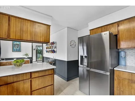 4308 SW Chesapeak Avenue Portland OR 97239