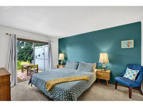 4308 SW Chesapeak Avenue Portland OR 97239