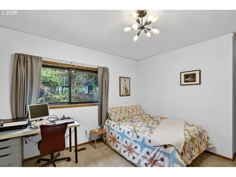 4308 SW Chesapeak Avenue Portland OR 97239