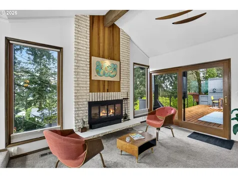 4308 SW Chesapeak Avenue Portland OR 97239