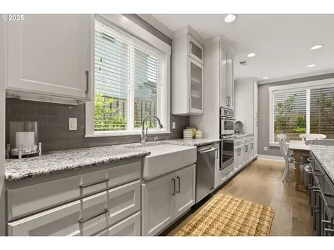834 6th Street Lake Oswego OR 97034