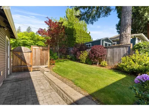 834 6th Street Lake Oswego OR 97034
