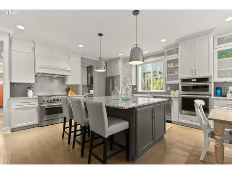 834 6th Street Lake Oswego OR 97034