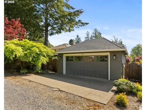 834 6th Street Lake Oswego OR 97034