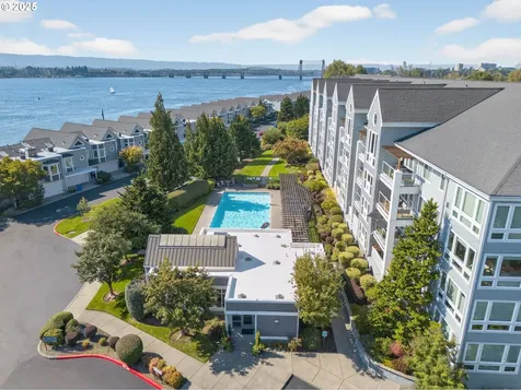 520 SE Columbia River Drive Vancouver WA 98661