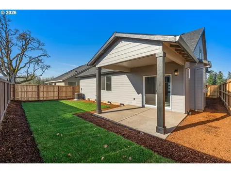 1564 NW Tracy Street Mcminnville OR 97128