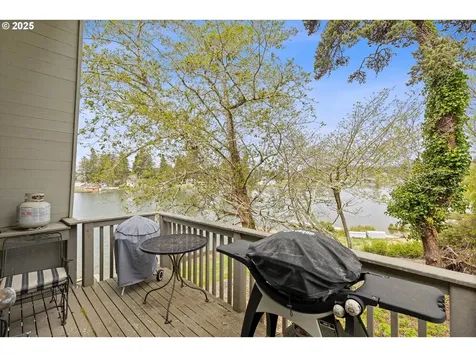2871 NE East Devils Lake Road Otis OR 97368